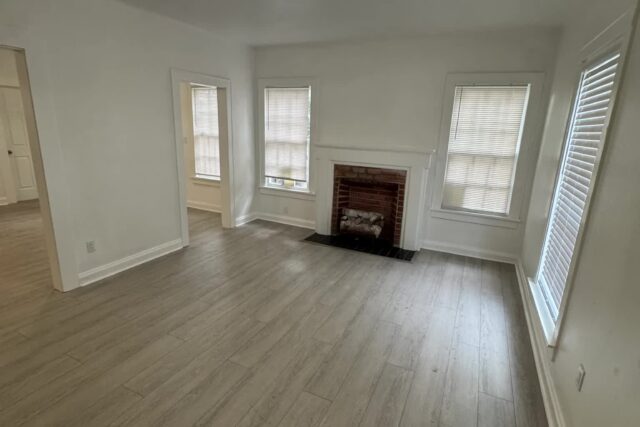 117 E College St – Coming Soon
